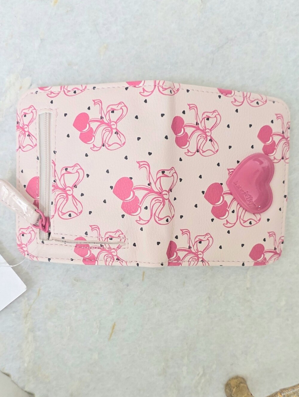 Luv Betsey by Betsey Johnson LBMONEY Pink Cherry Bow Heart Bifold Wallet NWT - Picture 4 of 4
